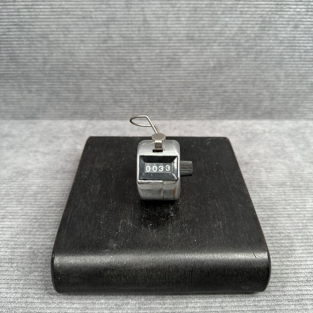 Vintage Metal Handheld Tally Counter Mechanical 4-Digit Manual Clicker Silver